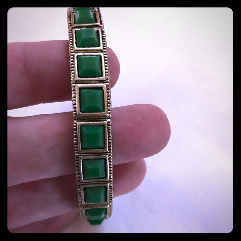 Stretchy green Lia Sophia bracelet